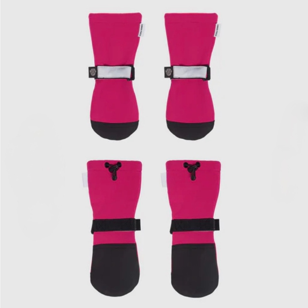 Canada Pooch dog boots NWOT